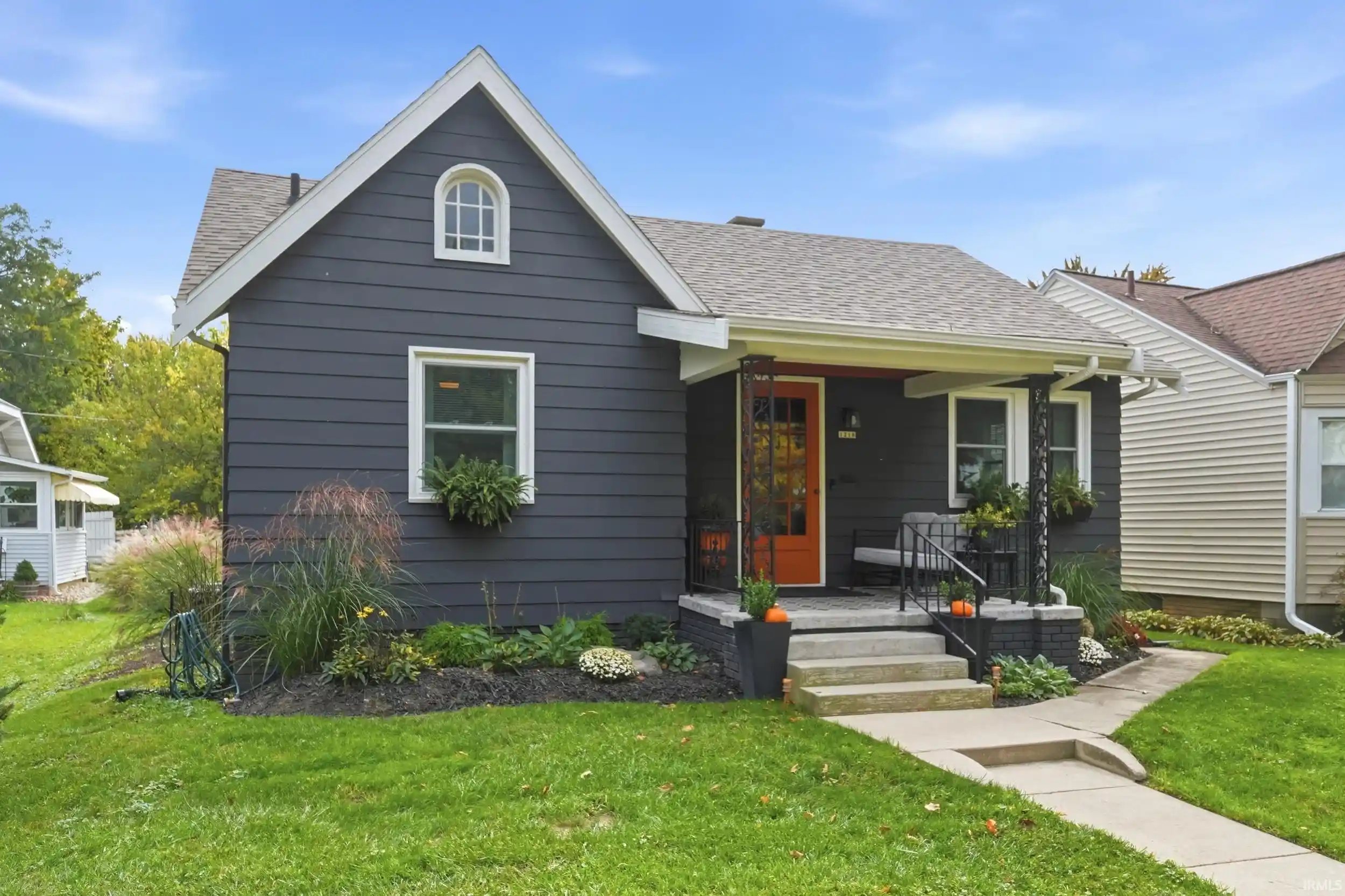 Manufactured home for sale at 1218 Elmwood Ave, Fort Wayne, IN 46805 | MLS# 202643017