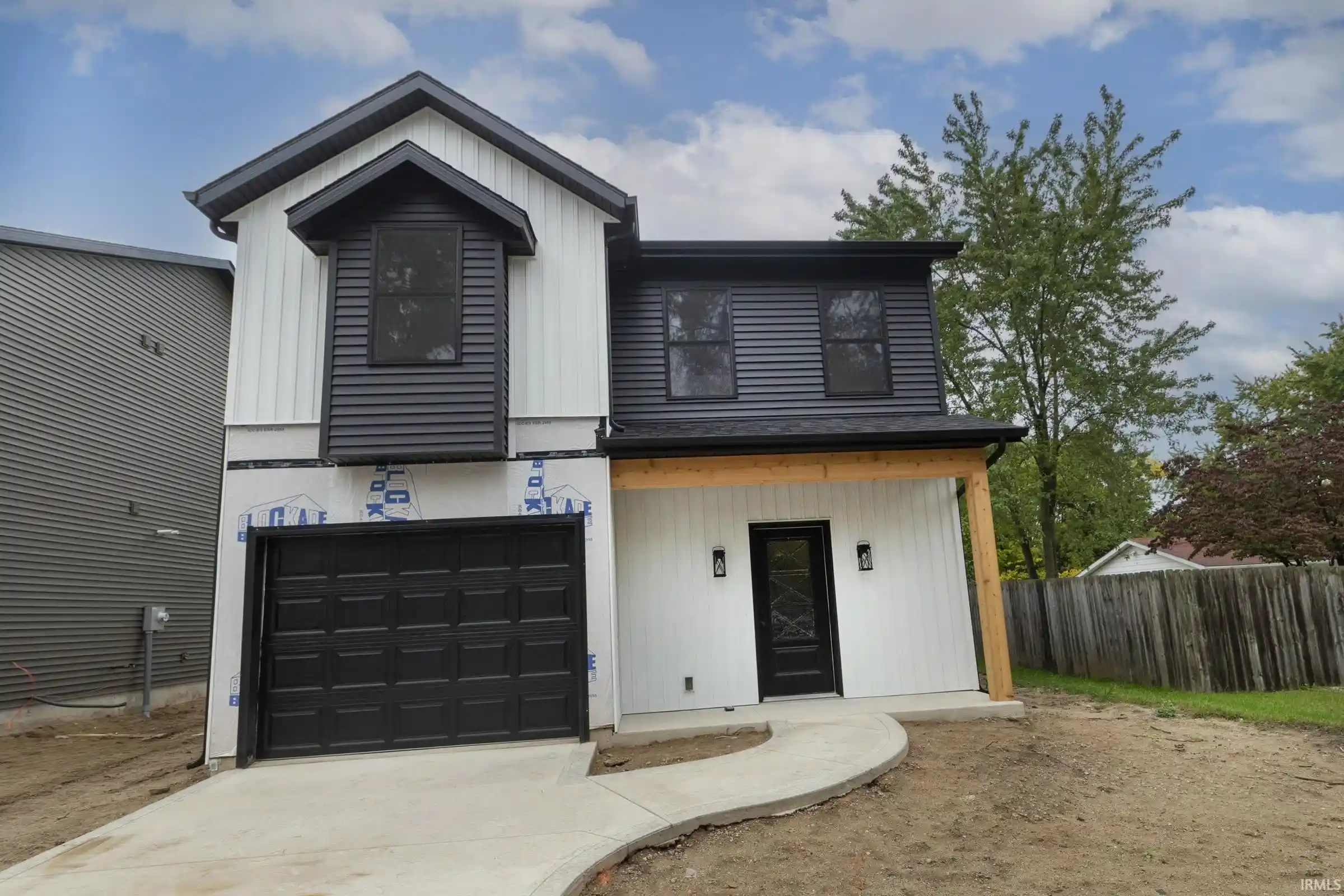 Manufactured home for sale at 1521 El Reno St, Elkhart, IN 46516 | MLS# 202643072
