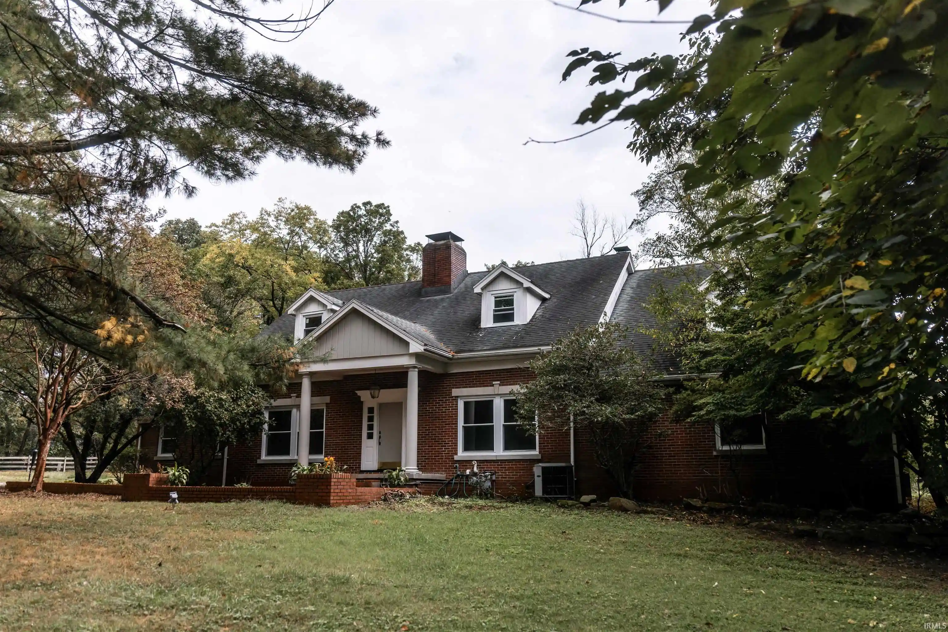 Photo 1 of Single family home for sale at 945 Pine Gate Rd, Evansville, IN 47725 | MLS# 202643113 | Listing updated on 2026-10-18