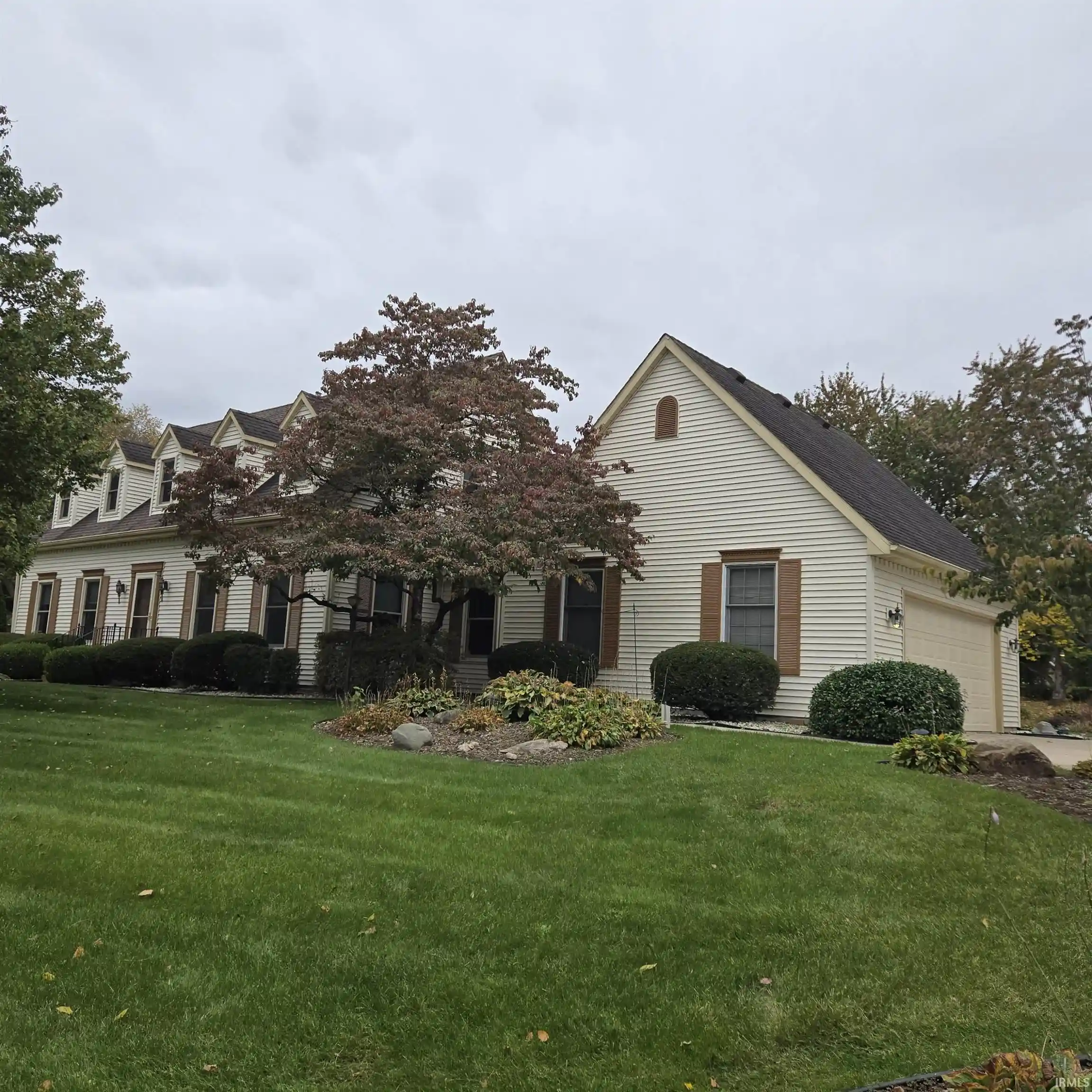 Manufactured home for sale at 20945 Dunwoody Ct, South Bend, IN 46614 | MLS# 202643141