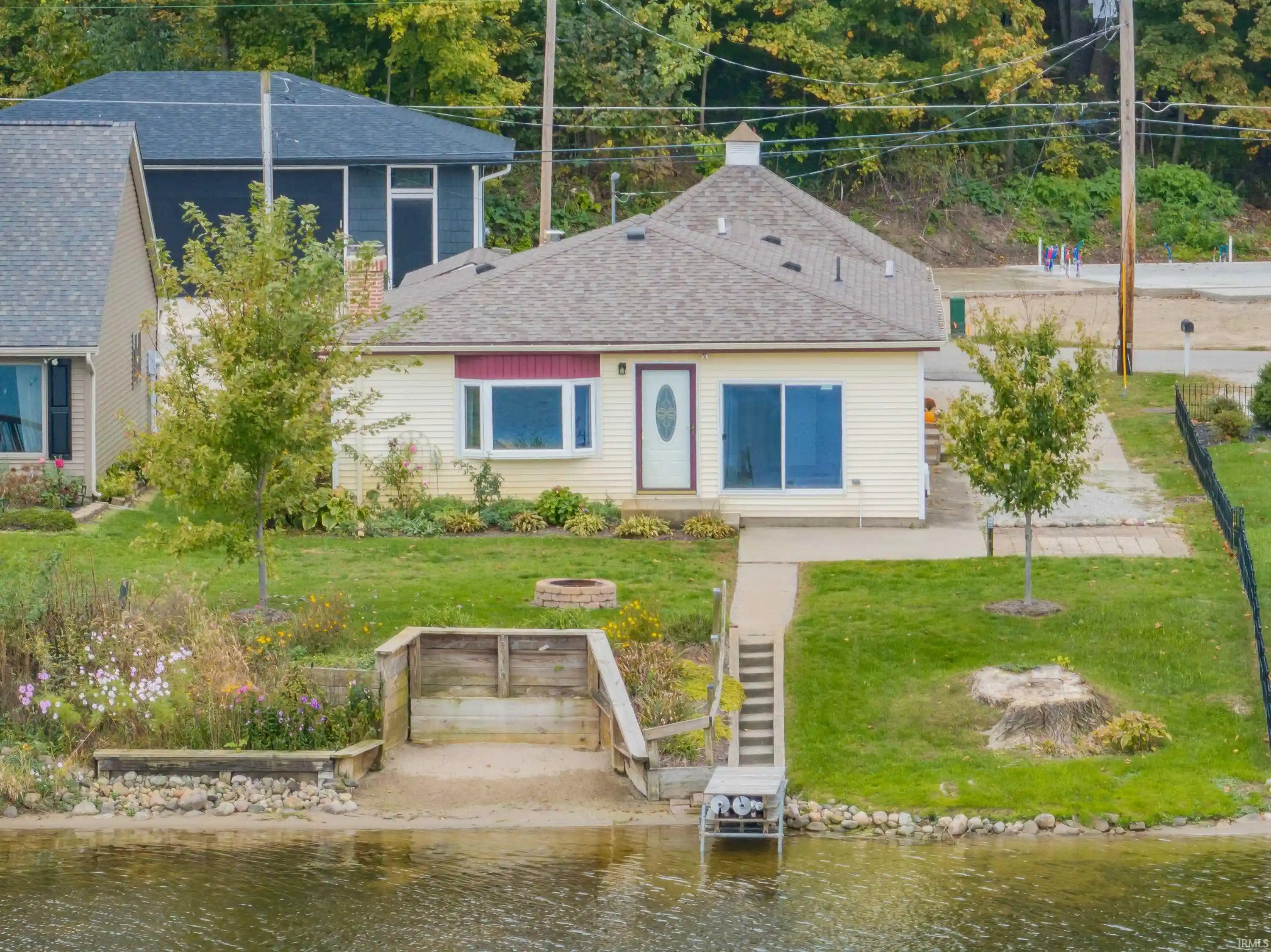Photo 1 of Manufactured home for sale at 3628 W Lakeshore Dr #57, Columbia City, IN 46725 | MLS# 202643149 | Listing updated on 2026-10-17