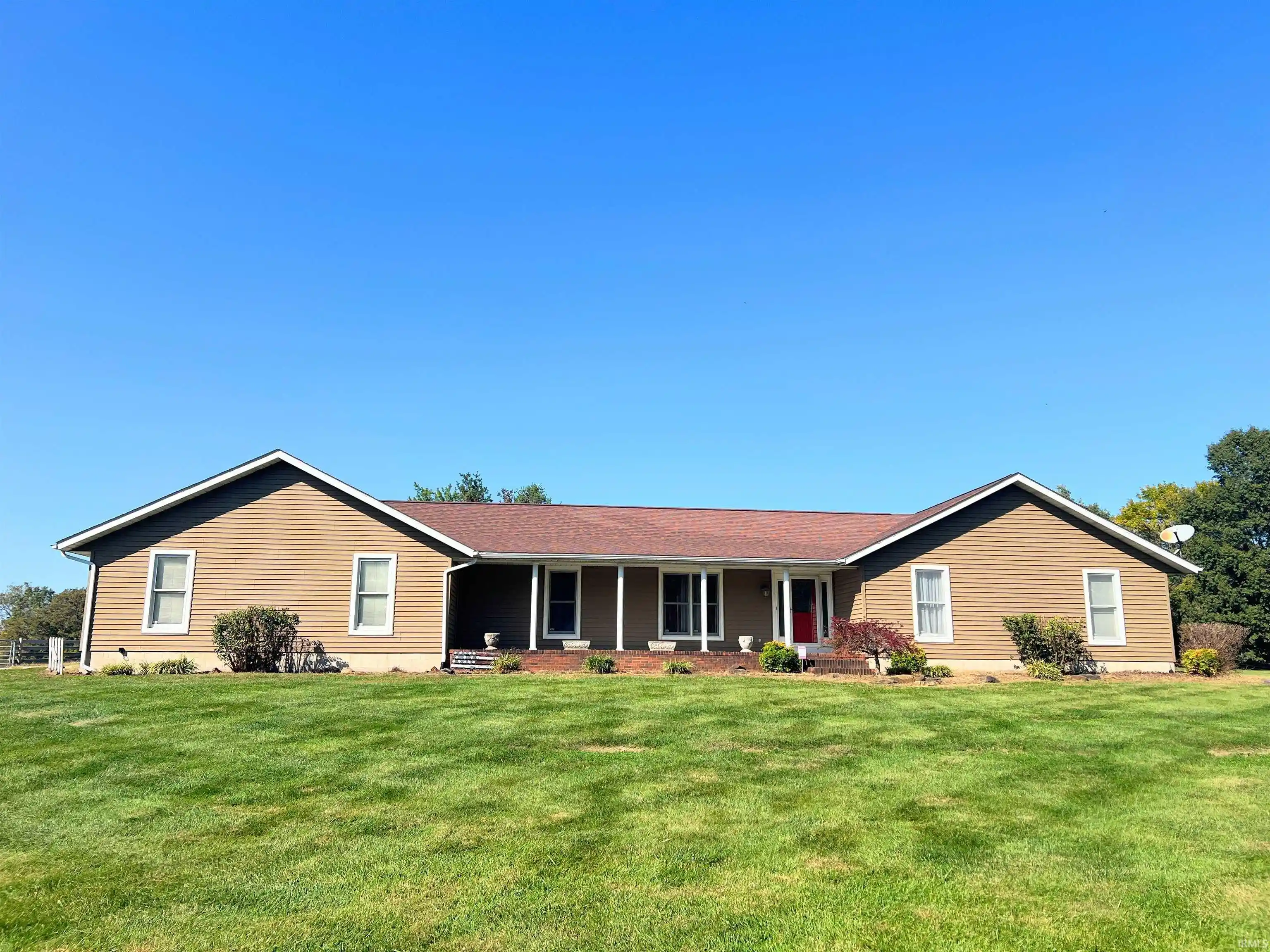 Photo 1 of Sale Pending at 560 E 150 North Rd, Washington, IN 47501 | MLS# 202643151 | Listing updated on 2026-10-27