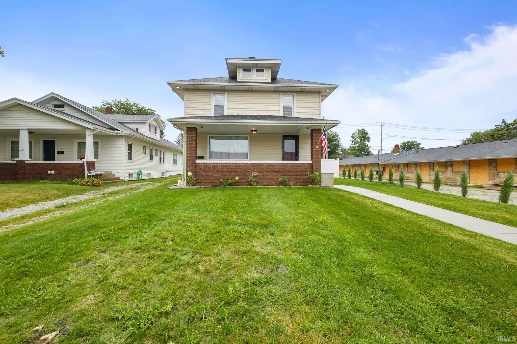 Manufactured home for sale at 3412 S Michigan St, South Bend, IN 46614 | MLS# 202643275