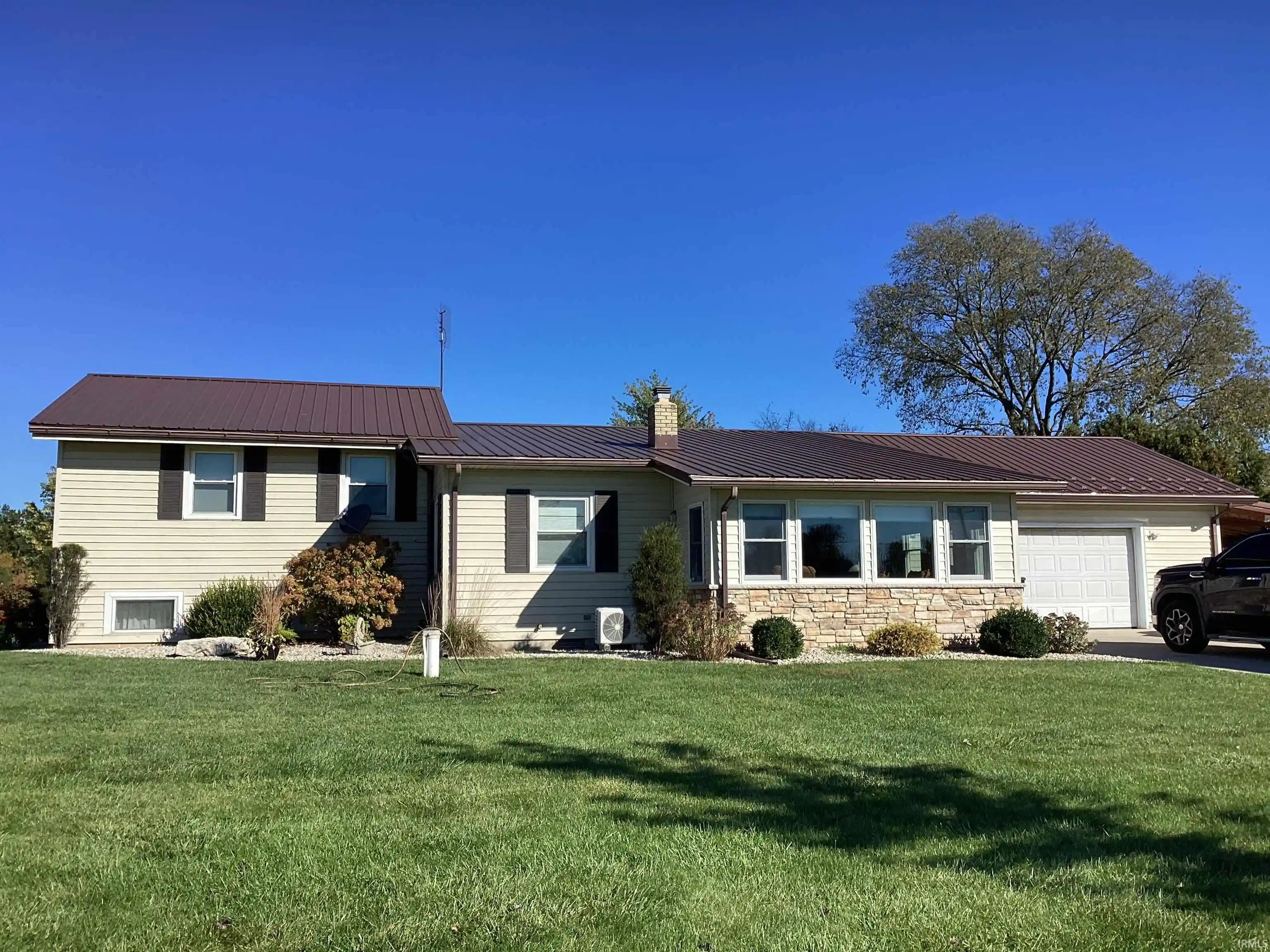 Photo 1 of Manufactured home for sale at 2929 E Us Hwy 224, Decatur, IN 46733 | MLS# 202643355 | Listing updated on 2026-10-21