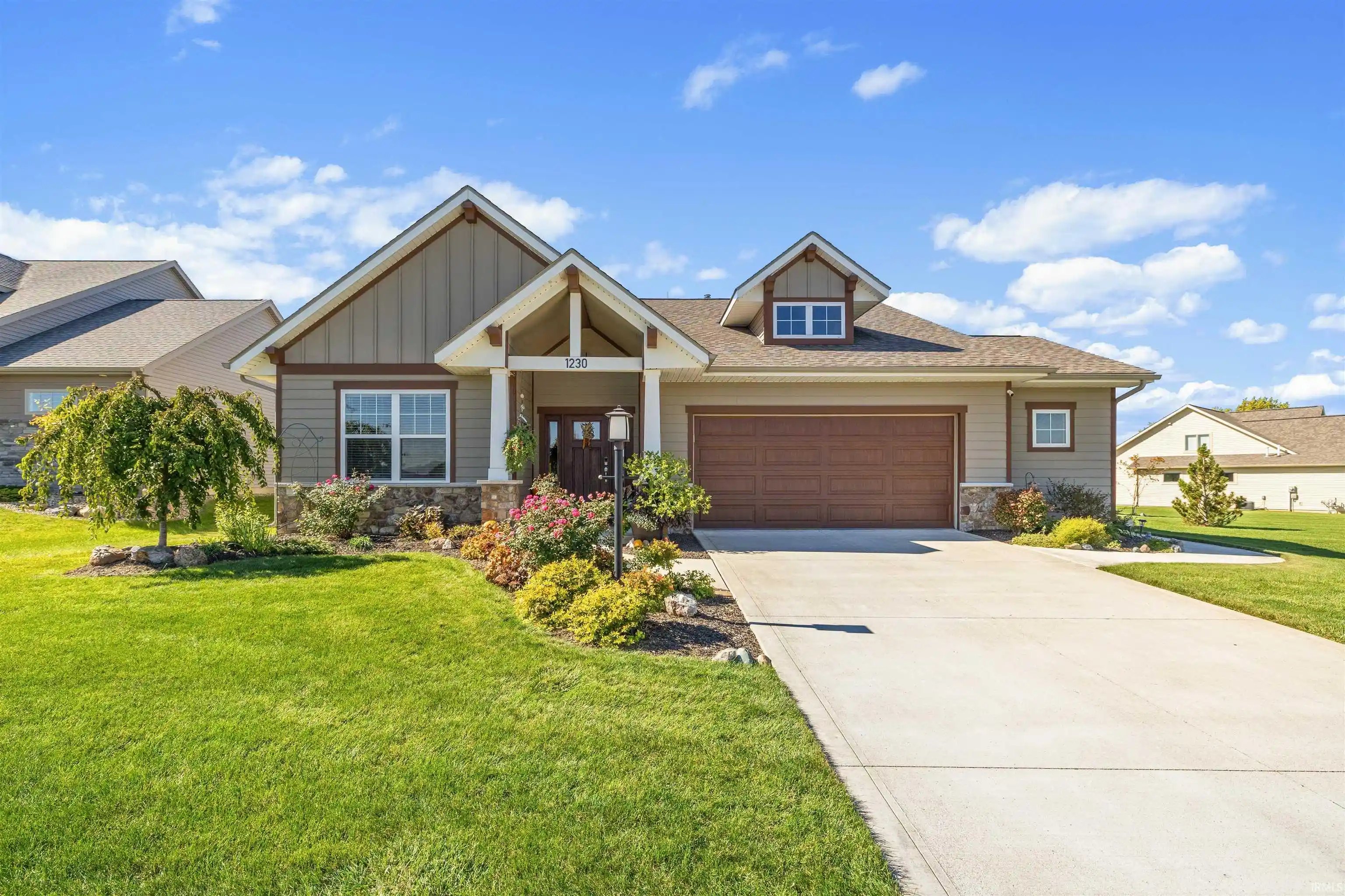 Photo 2 of Manufactured home for sale at 1230 Turnberry Ln, Auburn, IN 46706 | MLS# 202643453 | Listing updated on 2026-10-27