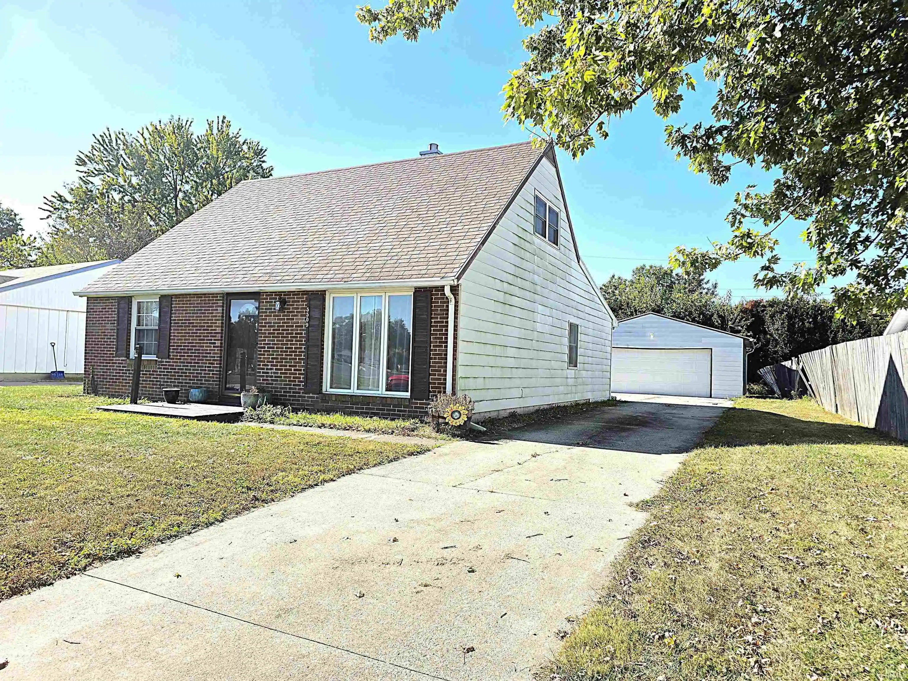 Photo 1 of Manufactured home for sale at 5509 Wea Dr, Kokomo, IN 46902 | MLS# 202643474 | Listing updated on 2026-10-21