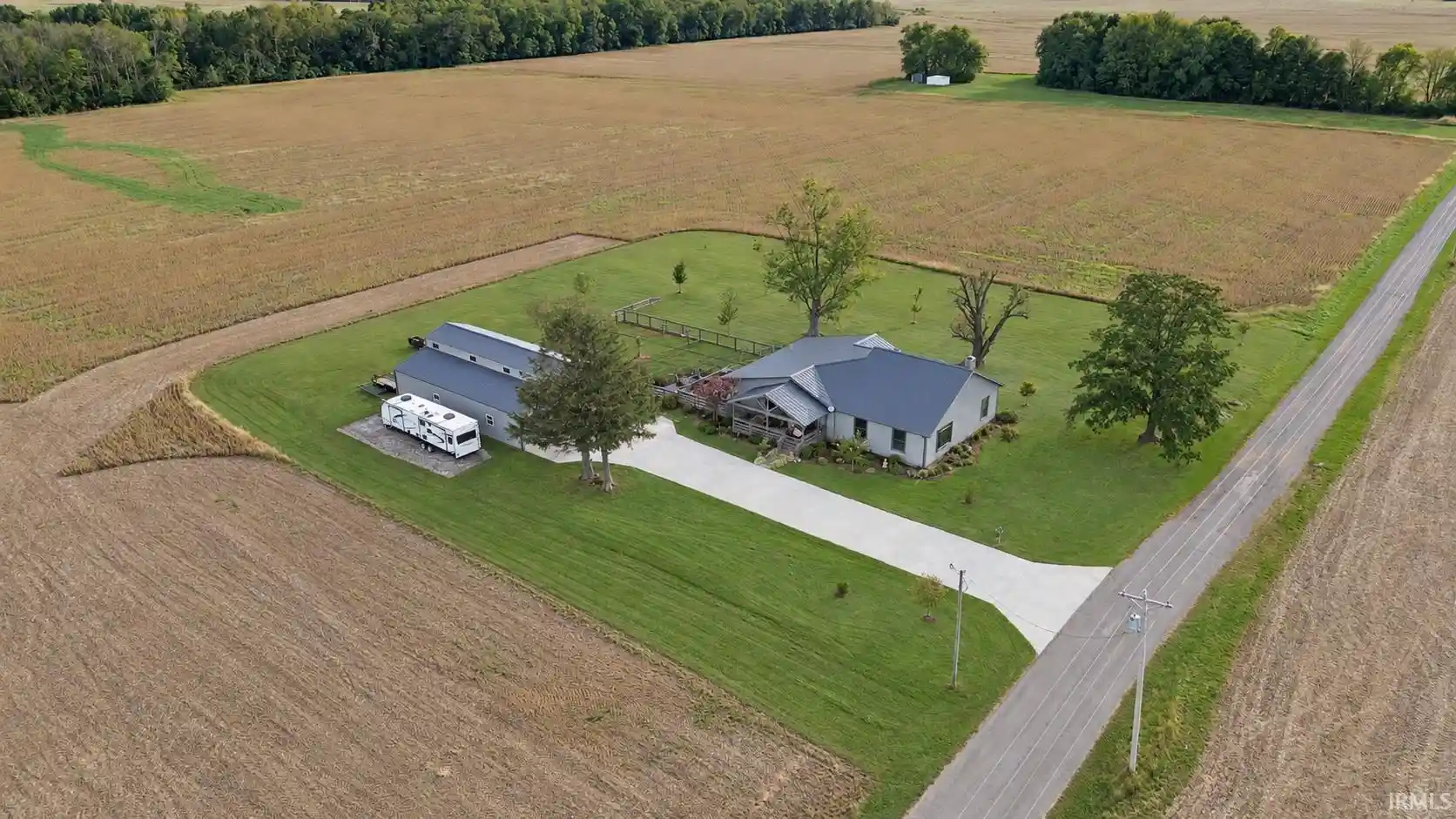 Manufactured home for sale at 6607 E Red Rd, Vincennes, IN 47591 | MLS# 202643561