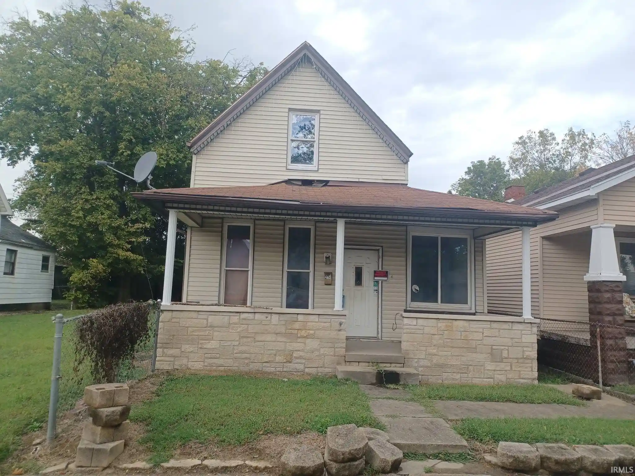 Photo 1 of Single family home for sale at 214 E Missouri St, Evansville, IN 47711 | MLS# 202643662 | Listing updated on 2026-10-22
