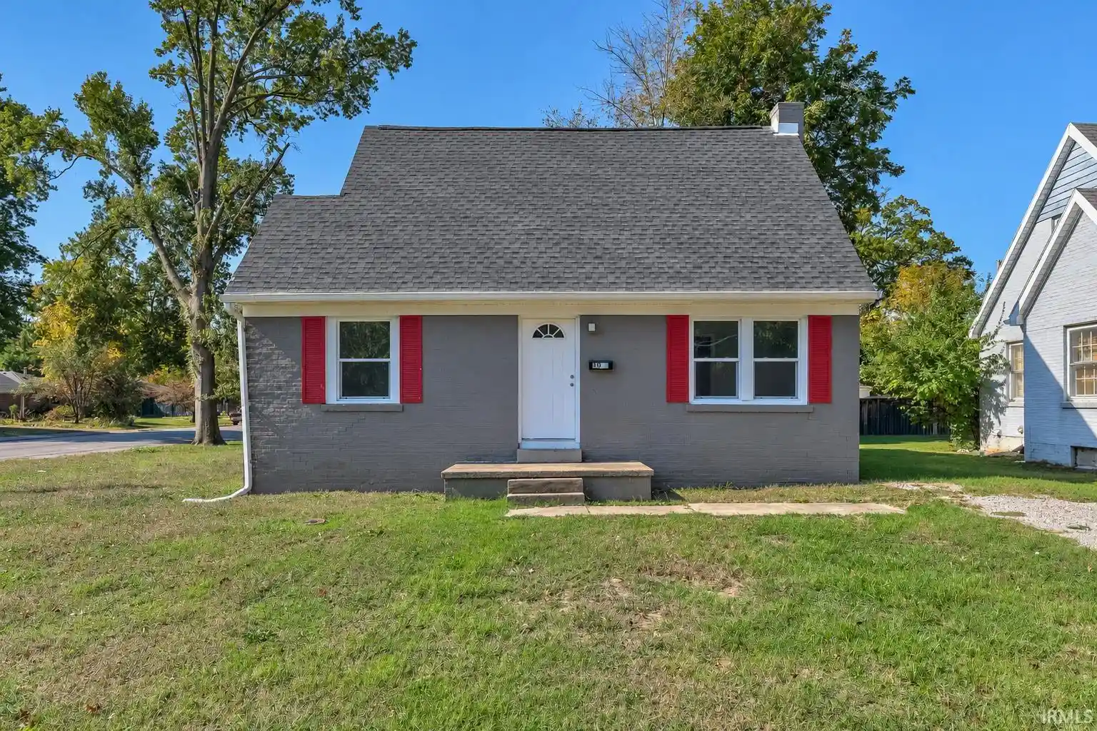 Photo 1 of Single family home for sale at 1015 S Alvord Blvd, Evansville, IN 47714 | MLS# 202643772 | Listing updated on 2026-10-22