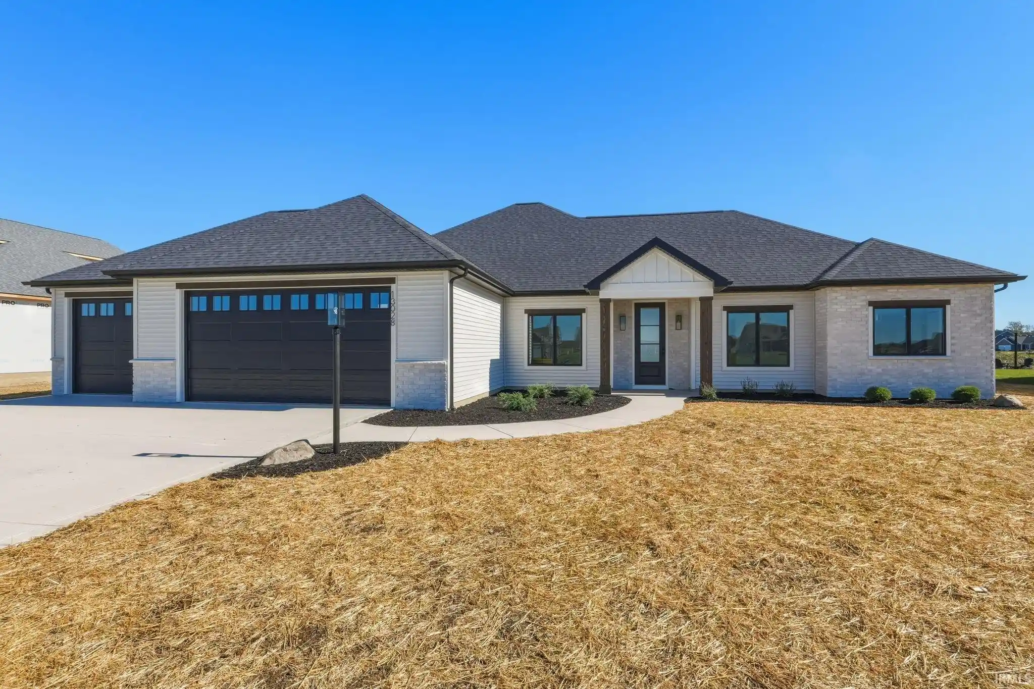Manufactured home for sale at 13028 Hand Rd, Fort Wayne, IN 46818 | MLS# 202643782