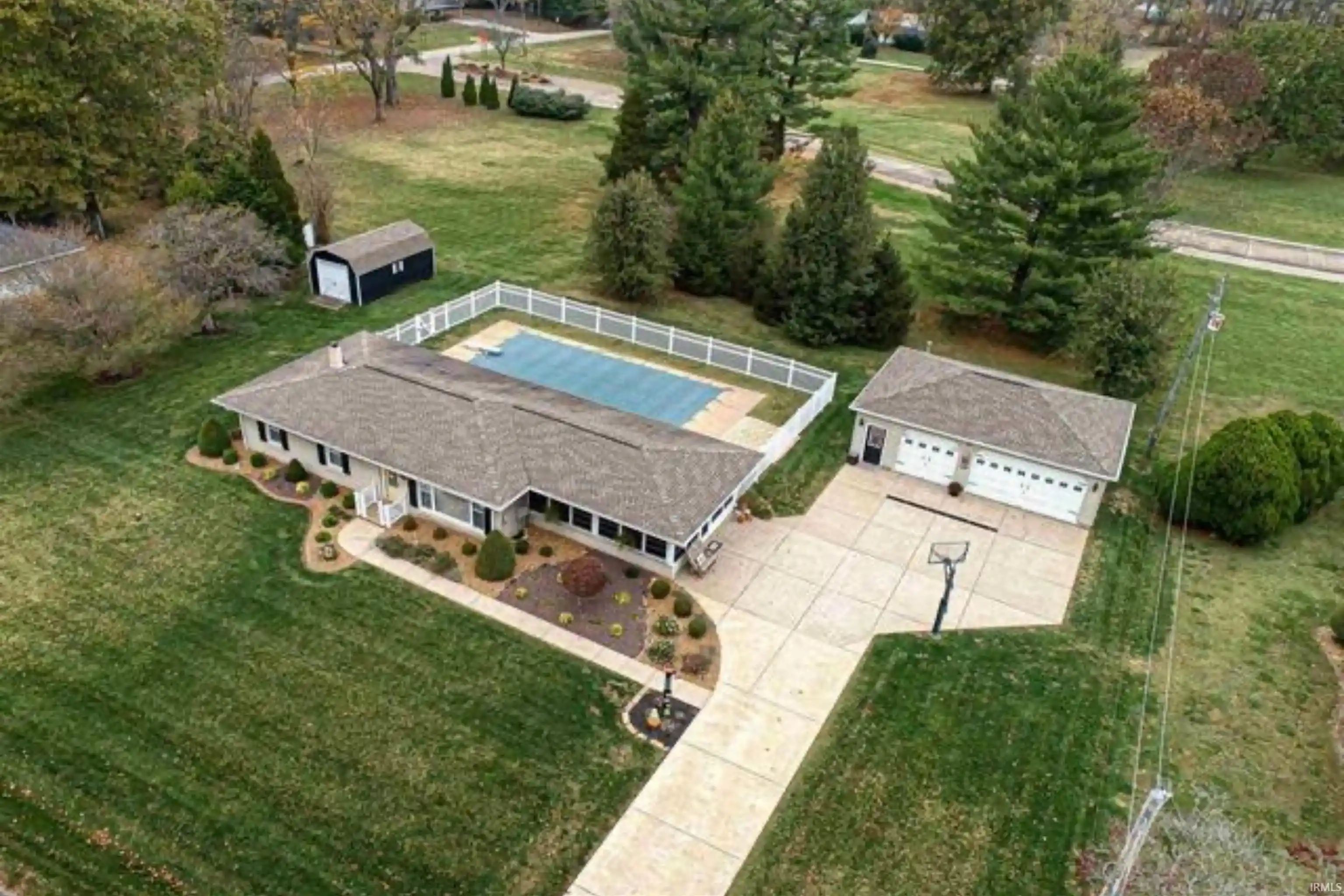 Photo 1 of Sale Pending at 9301 Farmington Dr, Evansville, IN 47712 | MLS# 202644045 | Listing updated on 2026-10-27
