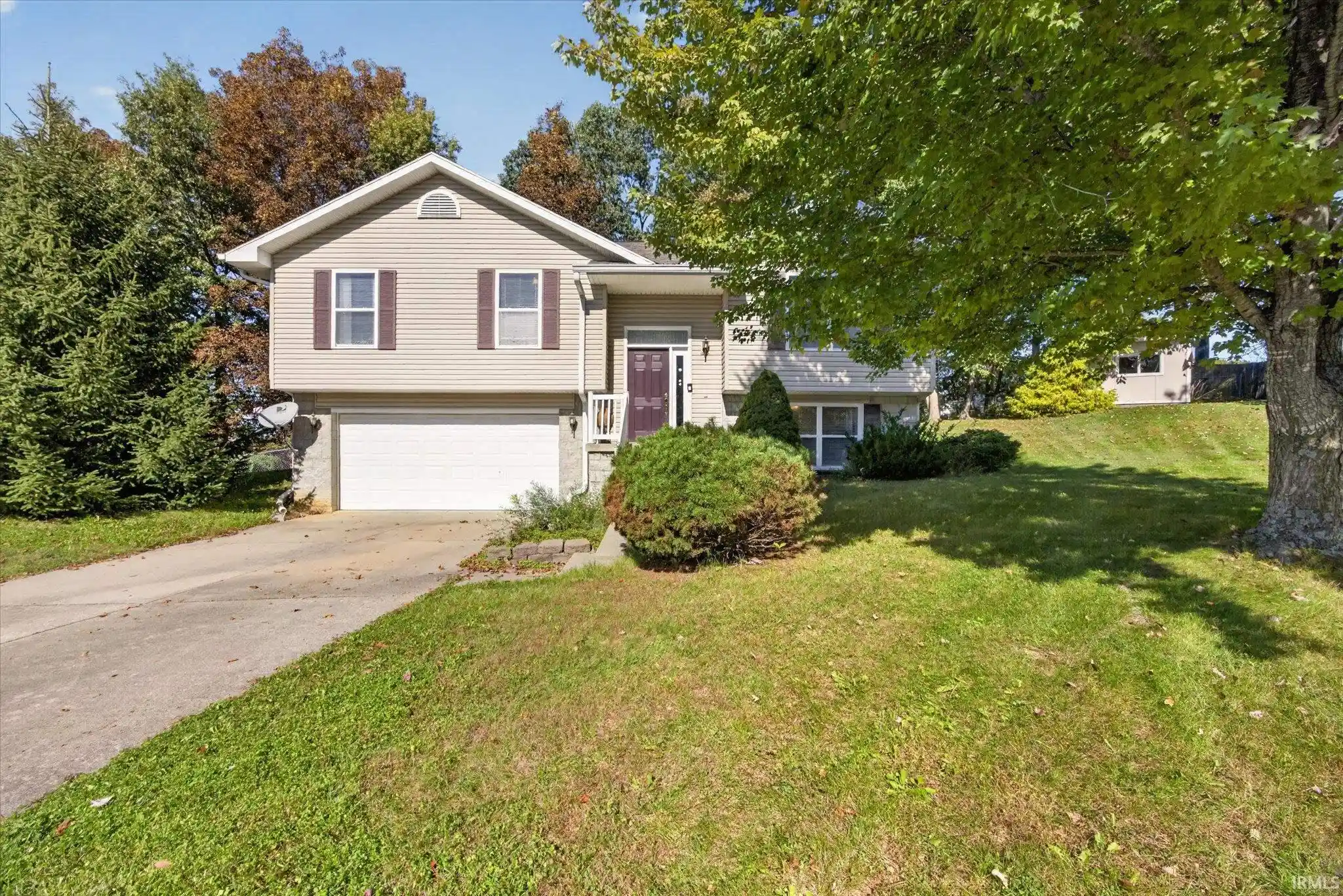 Manufactured home for sale at 623 E Antler Ct, Ellettsville, IN 47429 | MLS# 202644086