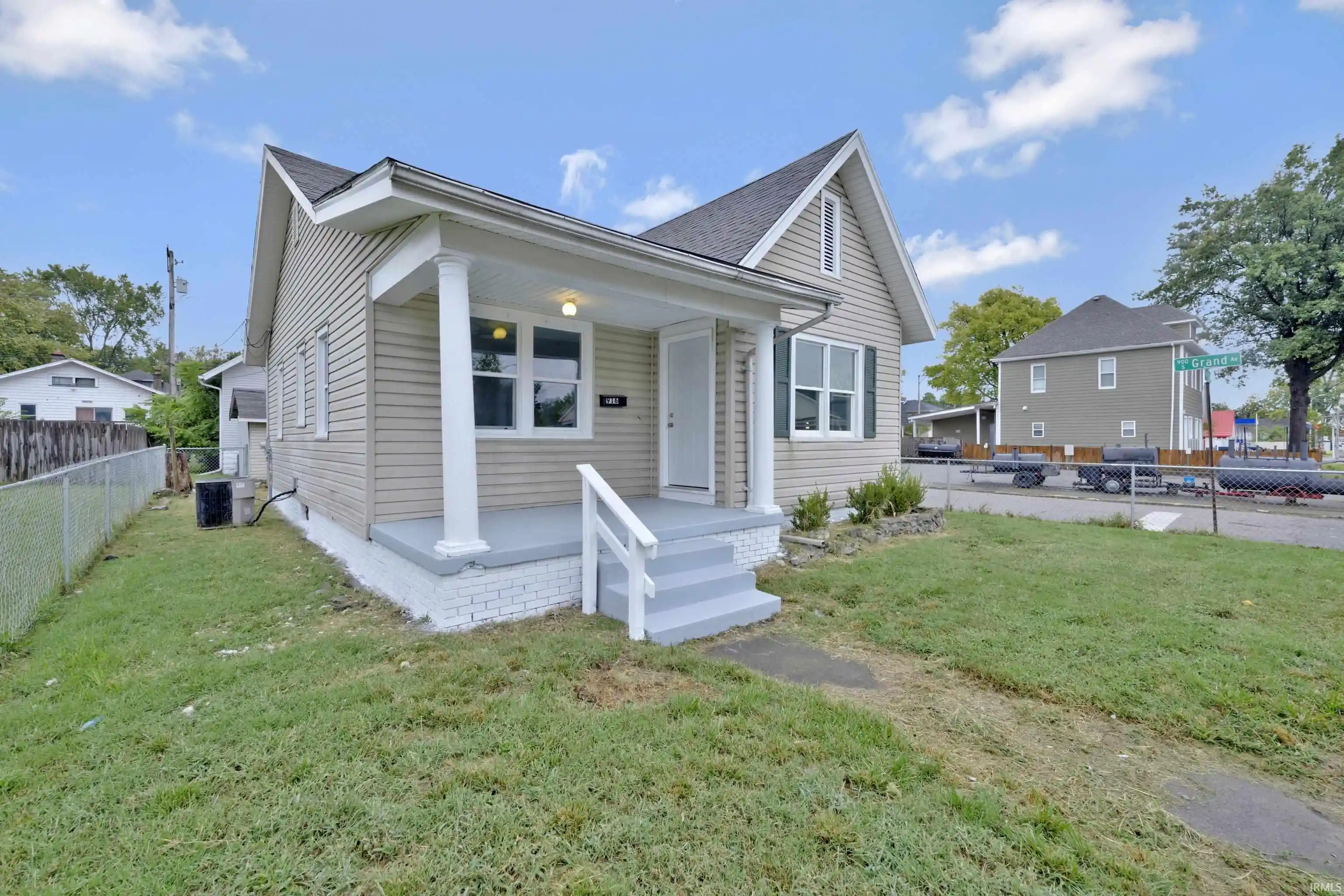 Photo 1 of Manufactured home for sale at 916 Washington Ave, Evansville, IN 47713 | MLS# 202644118 | Listing updated on 2026-10-29