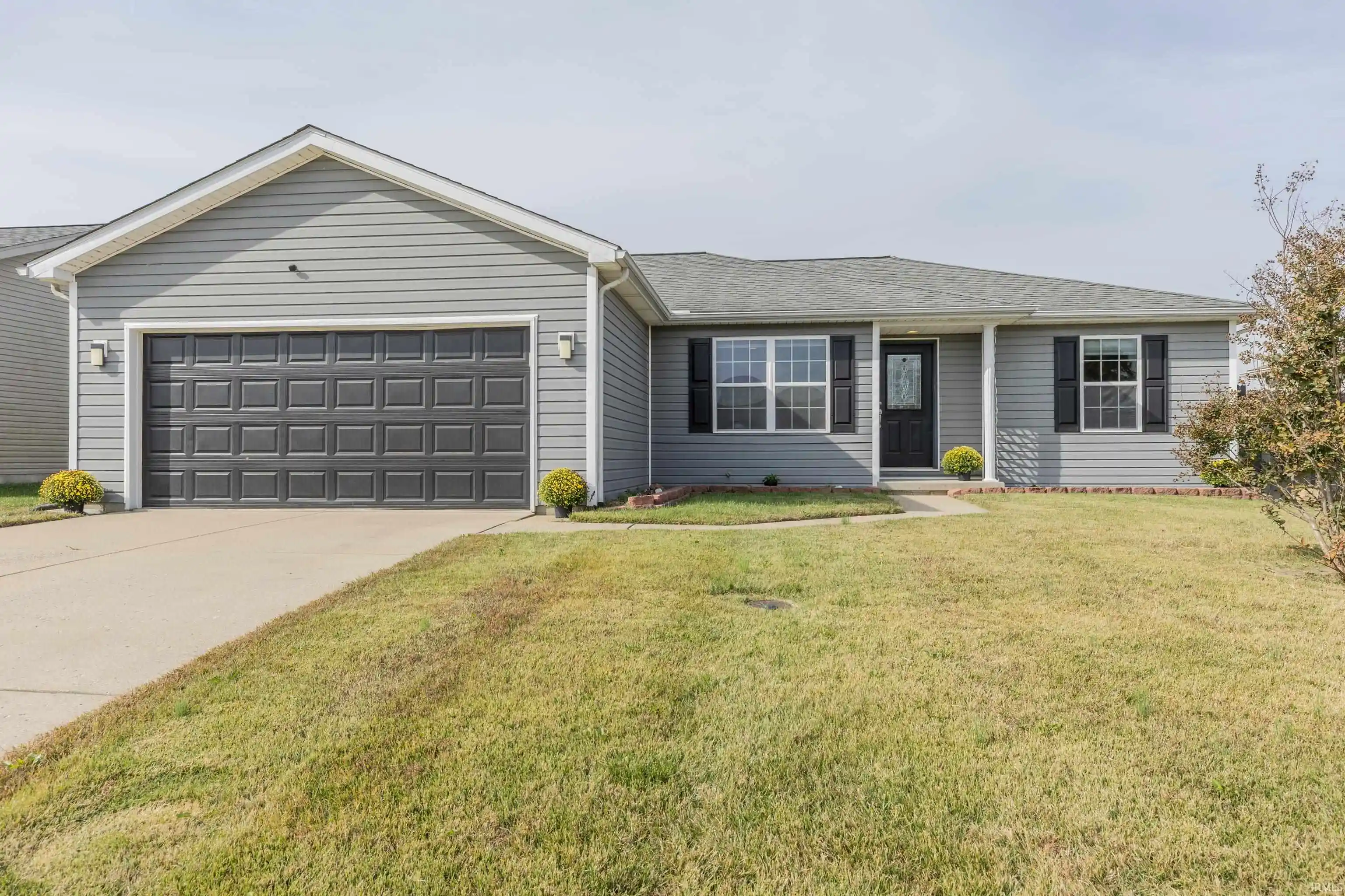 Manufactured home for sale at 12522 Cold Water Dr, Evansville, IN 47725 | MLS# 202644379