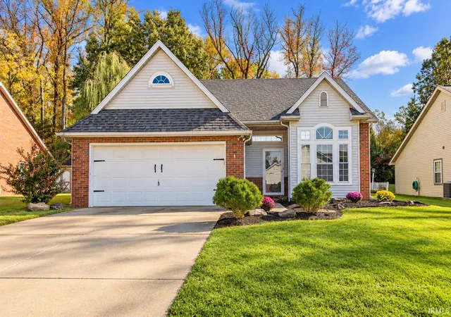 Manufactured home for sale at 7941 Winterbury Dr, Evansville, IN 47711 | MLS# 202644391