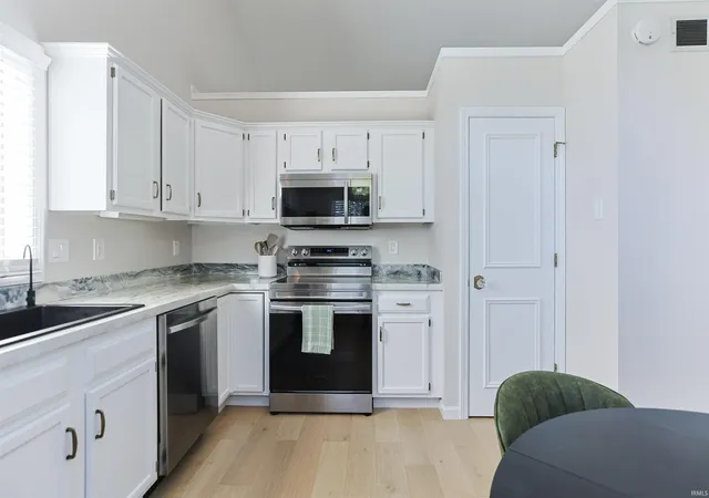 Photo 4 of Condo for sale at 1911 Creekwood Dr, South Bend, IN 46635 | MLS# 202644716 | Listing updated on 2026-10-30