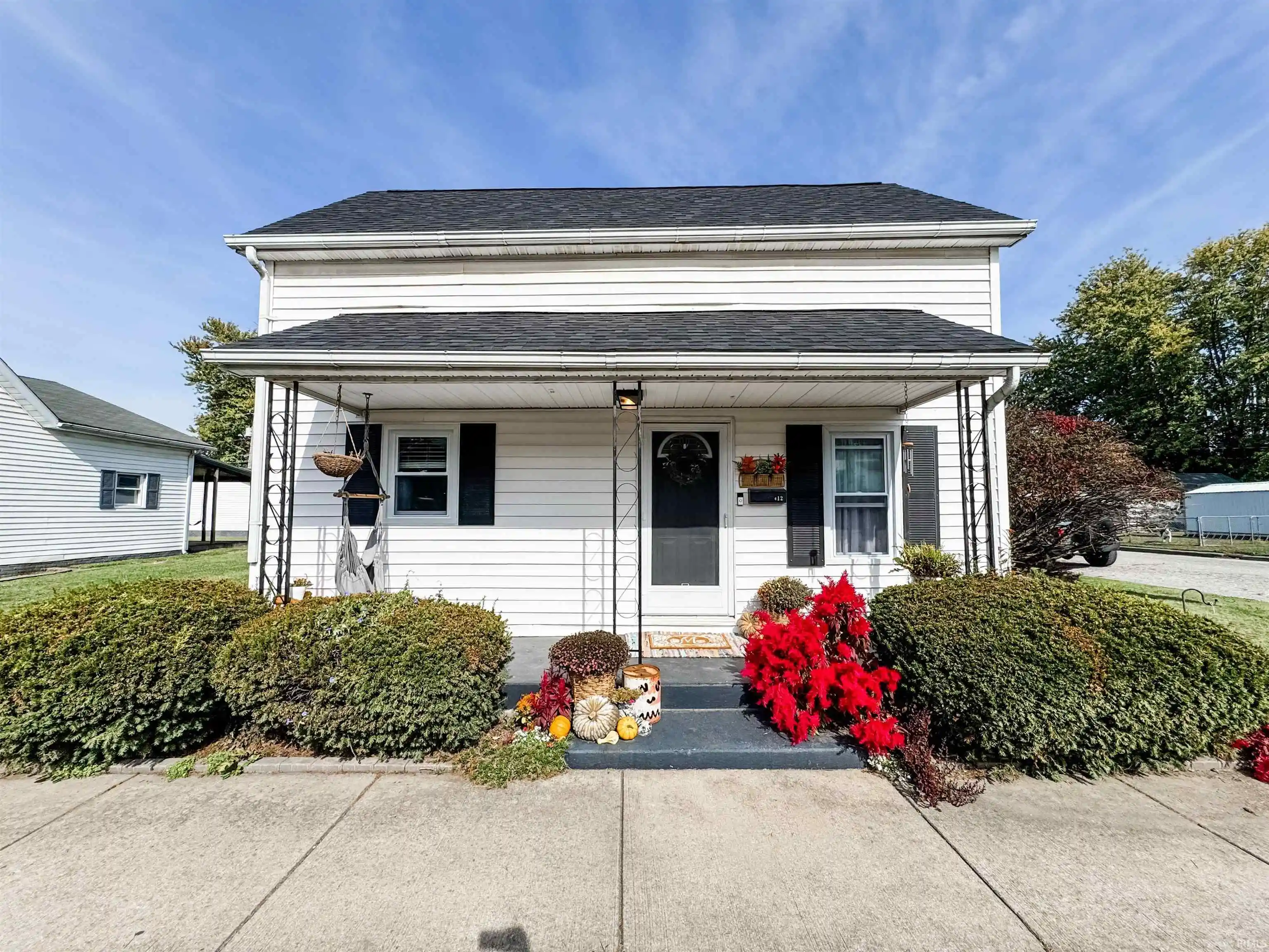 Single family home for sale at 412 E Maple St, Washington, IN 47501 | MLS# 202644755