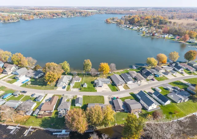 Photo 3 of Manufactured home for sale at 7780 S 140 East Rd, Wolcottville, IN 46795 | MLS# 202644772 | Listing updated on 2026-10-30