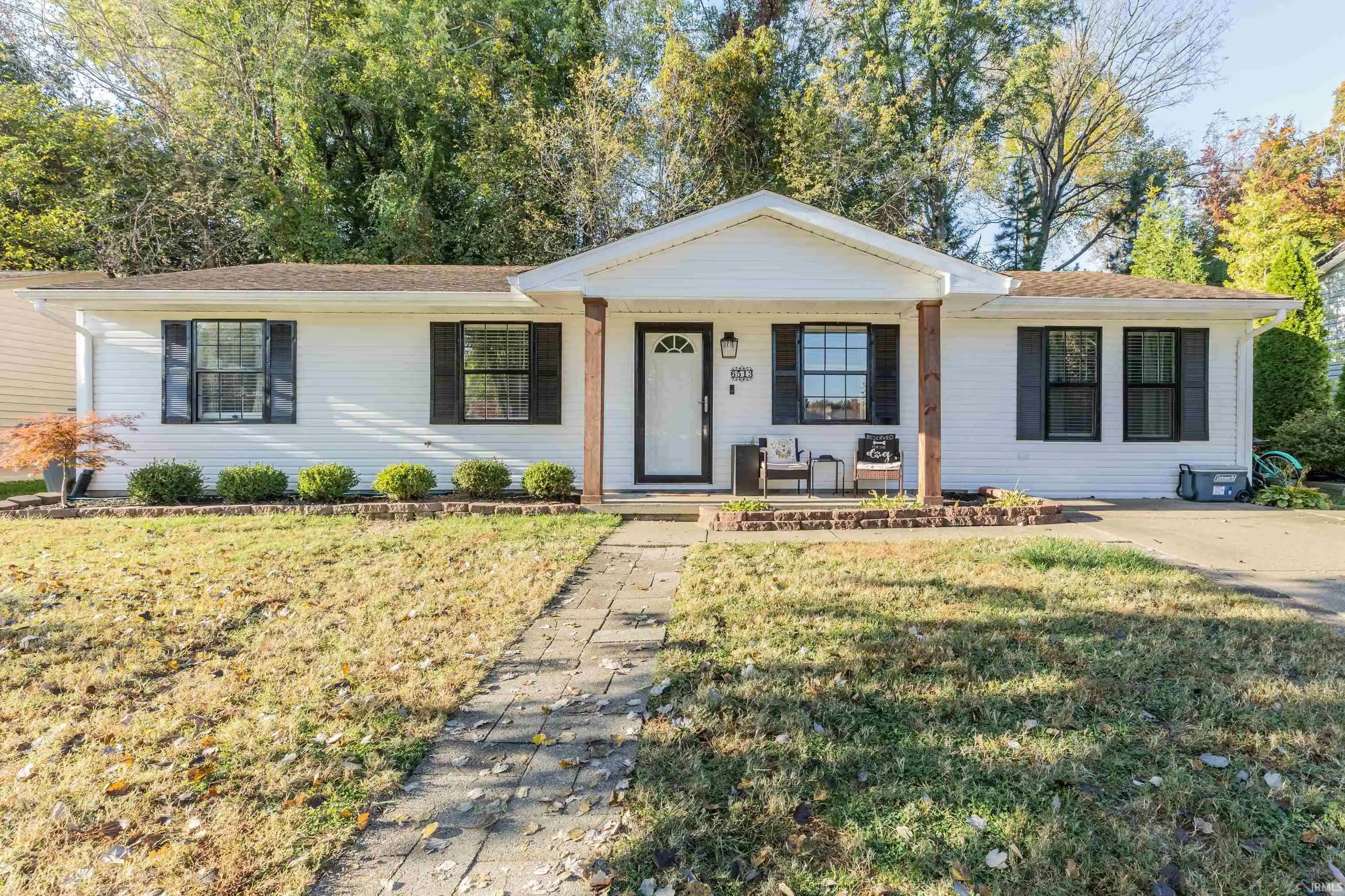 Manufactured home for sale at 6513 Bayard Park Dr, Evansville, IN 47715 | MLS# 202644857