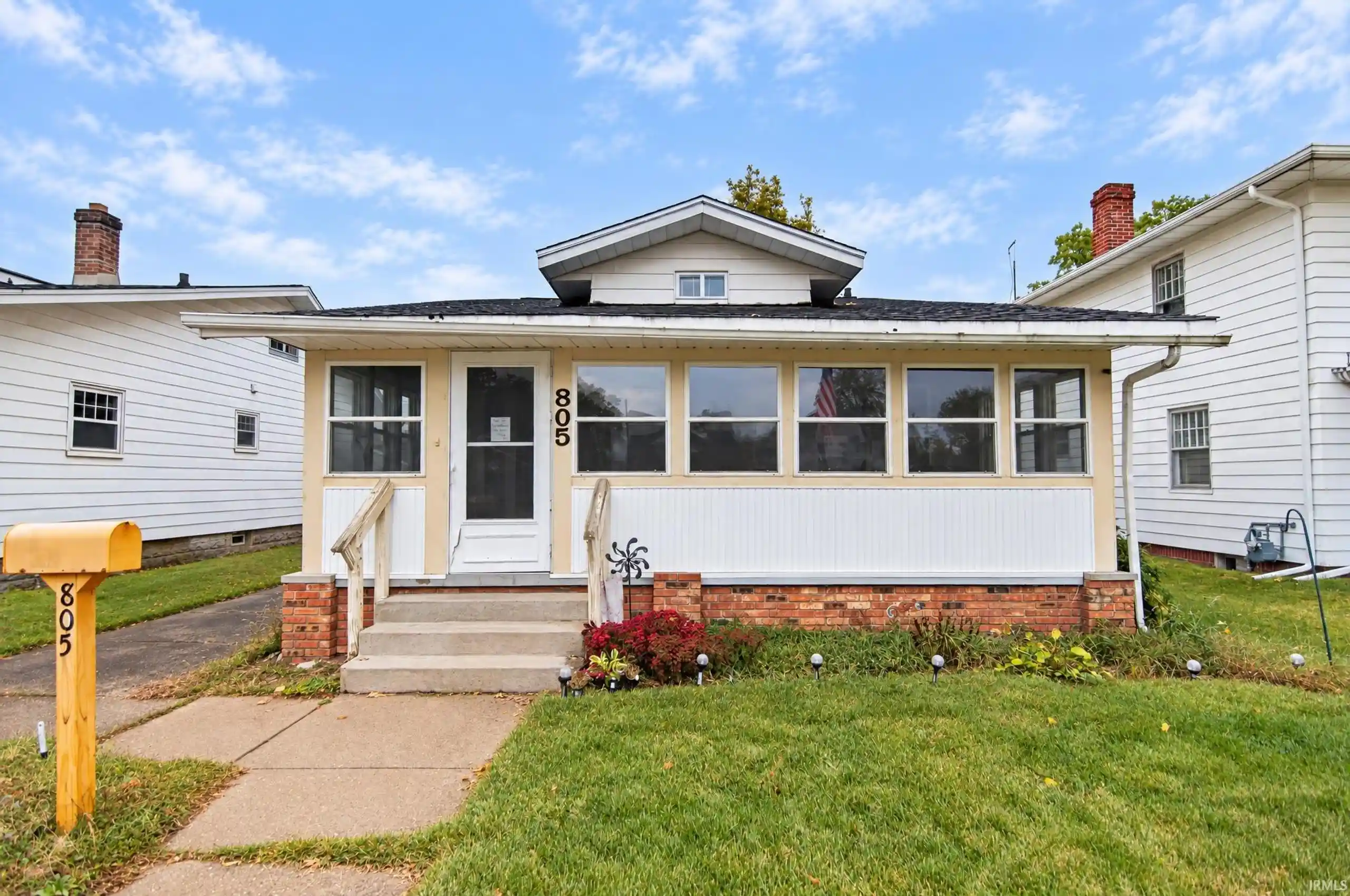 Manufactured home for sale at 805 S 30th Street, South Bend, IN 46615 | MLS# 202644928
