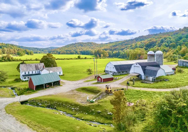 Photo 2 of Single family home for sale at 36 Woffenden Rd, Wilmington, VT 05363 | MLS# 4971898 | Listing updated on 2026-08-18