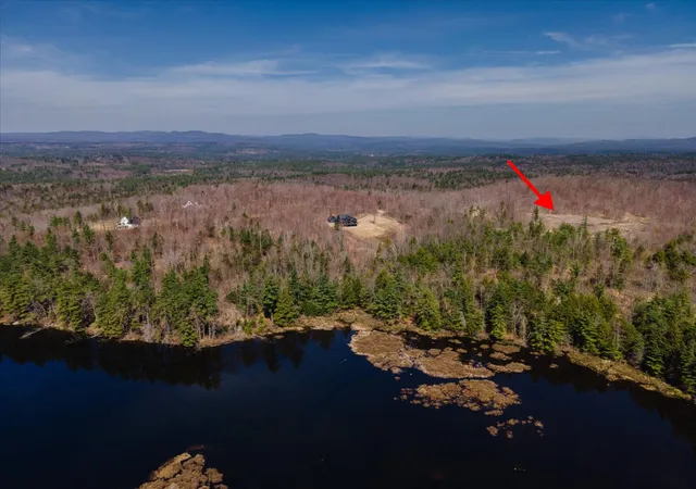 Photo 3 of Single family home for sale at 31 Hilltop Dr, Peterborough, NH 03458 | MLS# 4989627 | Listing updated on 2026-09-10