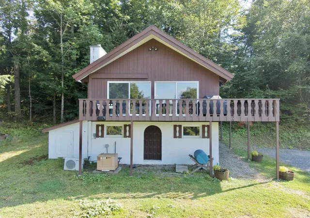 Photo 1 of Single family home for sale at 500 Ayers Farm Rd, Stowe, VT 05672 | MLS# 4994574 | Listing updated on 2026-07-30