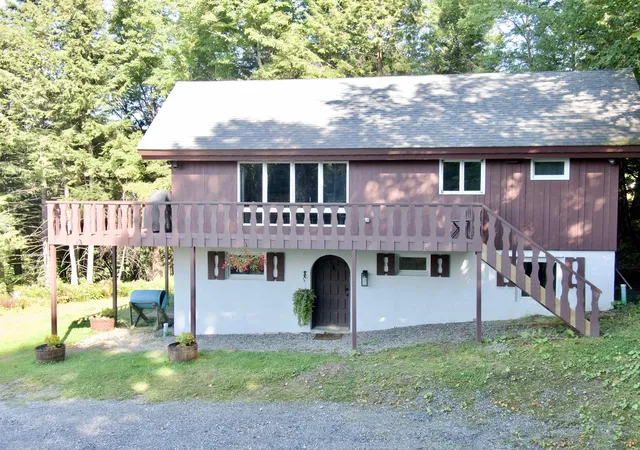 Photo 3 of Single family home for sale at 500 Ayers Farm Rd, Stowe, VT 05672 | MLS# 4994574 | Listing updated on 2026-07-30