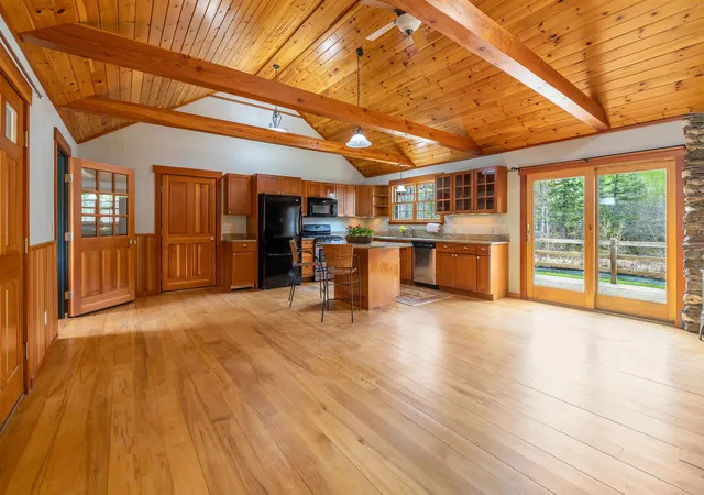3rd image of 49 Vt Rt 12, Pomfret, VT 05053 | MLS# 4999643