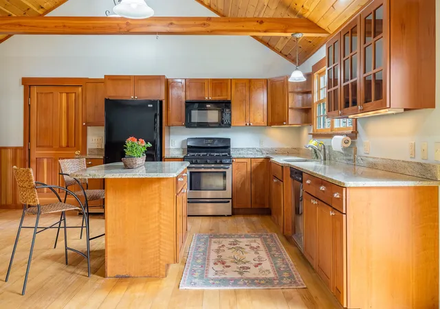 5th image of 49 Vt Rt 12, Pomfret, VT 05053 | MLS# 4999643