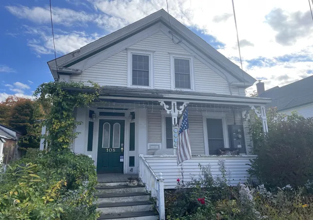 Homes for sale in Ludlow, VT | 108 Main St, Ludlow, VT 05149 | MLS# 5017169
