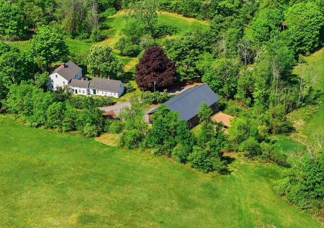 2nd image of 88 Saunders Rd, Goffstown, NH 03045 | MLS# 5022235