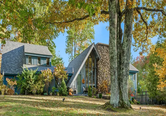 Photo 3 of Single family home for sale at 475 Brookwood, Mendon, VT 05701 | MLS# 5024603 | Listing updated on 2025-09-30