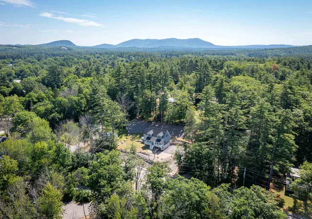 4th image of 363 Main St, Fryeburg, ME 04037 | MLS# 5026089