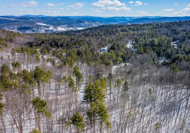 Homes for sale in Hartford, VT | 5417 Fletcher Ln, Hartford, VT 05001 | MLS# 5030779
