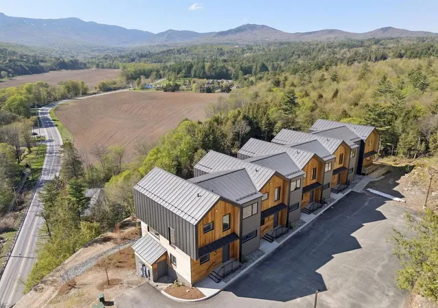 12th image of 2438 Mountain Rd #5, Stowe, VT 05672 | MLS# 5034377