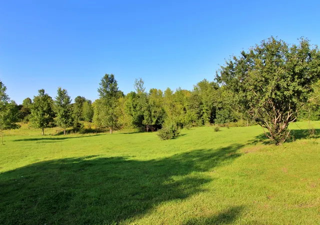 2nd image of 27 Faywood Rd, Grand Isle, VT 05458 | MLS# 5035548