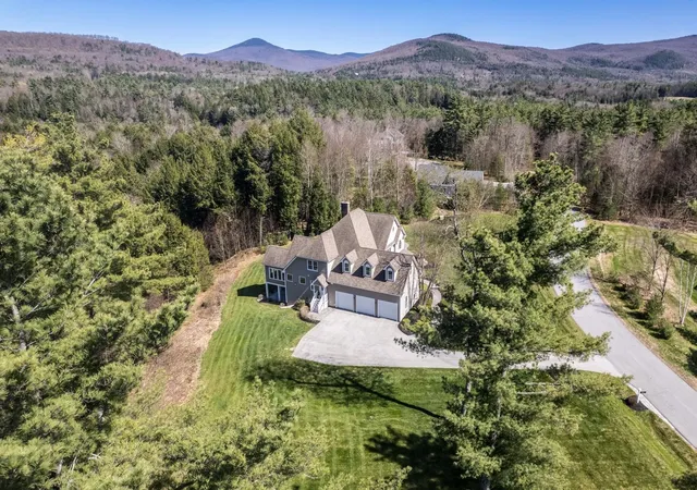 Photo 3 of Sale Pending at 127 Wynnridge Dr, Rutland, VT 05701 | MLS# 5038848 | Listing updated on 2026-07-25