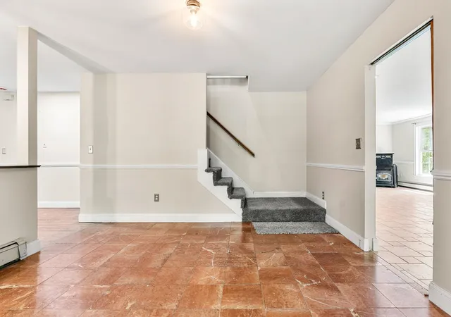 Photo 3 of Single family home for sale at 28 Olde Lantern Rd, Bedford, NH 03110 | MLS# 5043867 | Listing updated on 2025-11-20