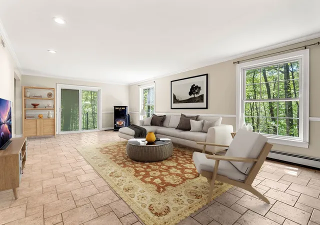 Photo 4 of Single family home for sale at 28 Olde Lantern Rd, Bedford, NH 03110 | MLS# 5043867 | Listing updated on 2025-11-20