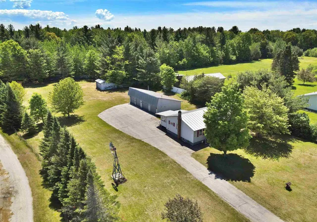 Photo 2 of Single family home for sale at 4054 Vt Route 78, Highgate, VT 05459 | MLS# 5044194 | Listing updated on 2026-08-31