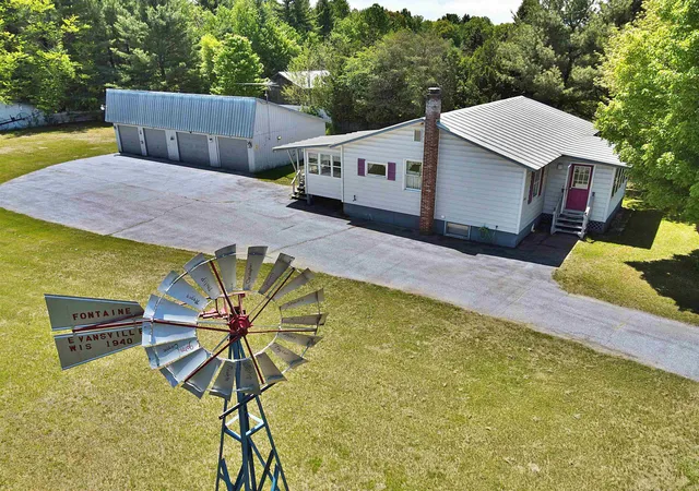 Photo 3 of Single family home for sale at 4054 Vt Route 78, Highgate, VT 05459 | MLS# 5044194 | Listing updated on 2026-08-31