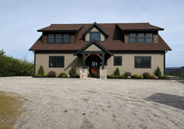 Homes for sale in Hebron, NH | 4 Skyline Dr #3, Hebron, NH 03241 | MLS# 5045489