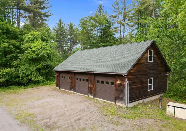Homes for sale in Brattleboro, VT | 925 Hinesburg Rd, Brattleboro, VT 05301 | MLS# 5045909