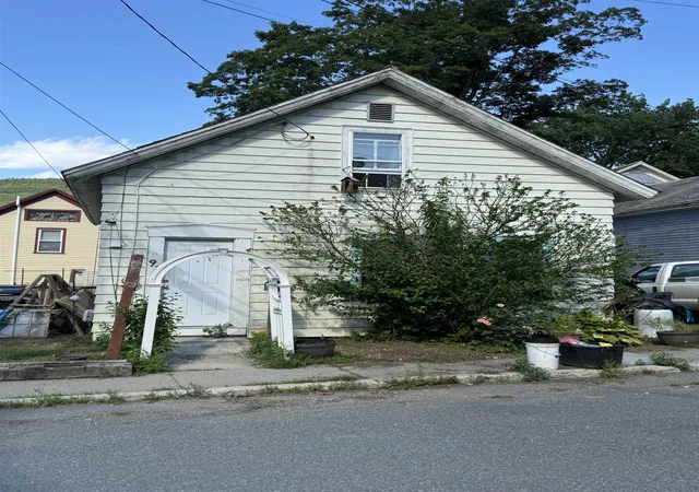 Homes for sale in Brattleboro, VT | 93 Clark St, Brattleboro, VT 05301 | MLS# 5050433