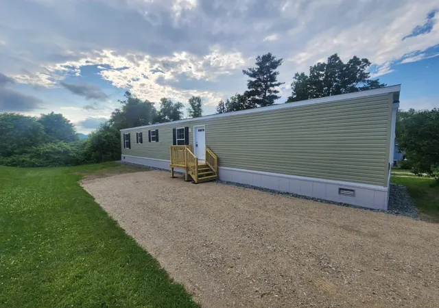 Photo 4 of Manufactured home for sale at 29 Curtis Ave, Rutland, VT 05701 | MLS# 5050677 | Listing updated on 2026-07-22