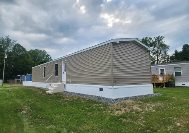 Photo 4 of Manufactured home for sale at 81 Cramton Rd #L-8, Castleton, VT 05735 | MLS# 5050687 | Listing updated on 2026-07-22