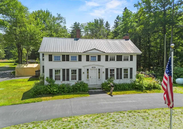 2nd image of 592 State Route 2, Gorham, NH 03581 | MLS# 5052122