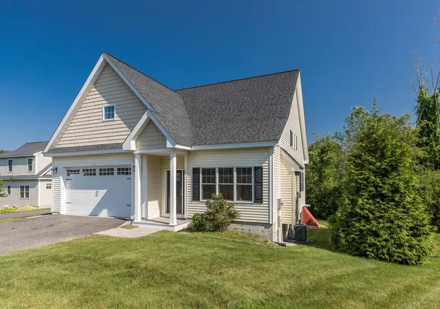 Homes for sale in Windham, NH | 6 Chadwick Cir, Windham, NH 03087 | MLS# 5052236