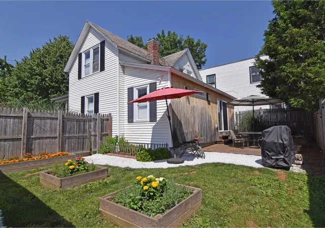 1st image of 19 Spruce St, Burlington, VT 05401 | MLS# 5052273